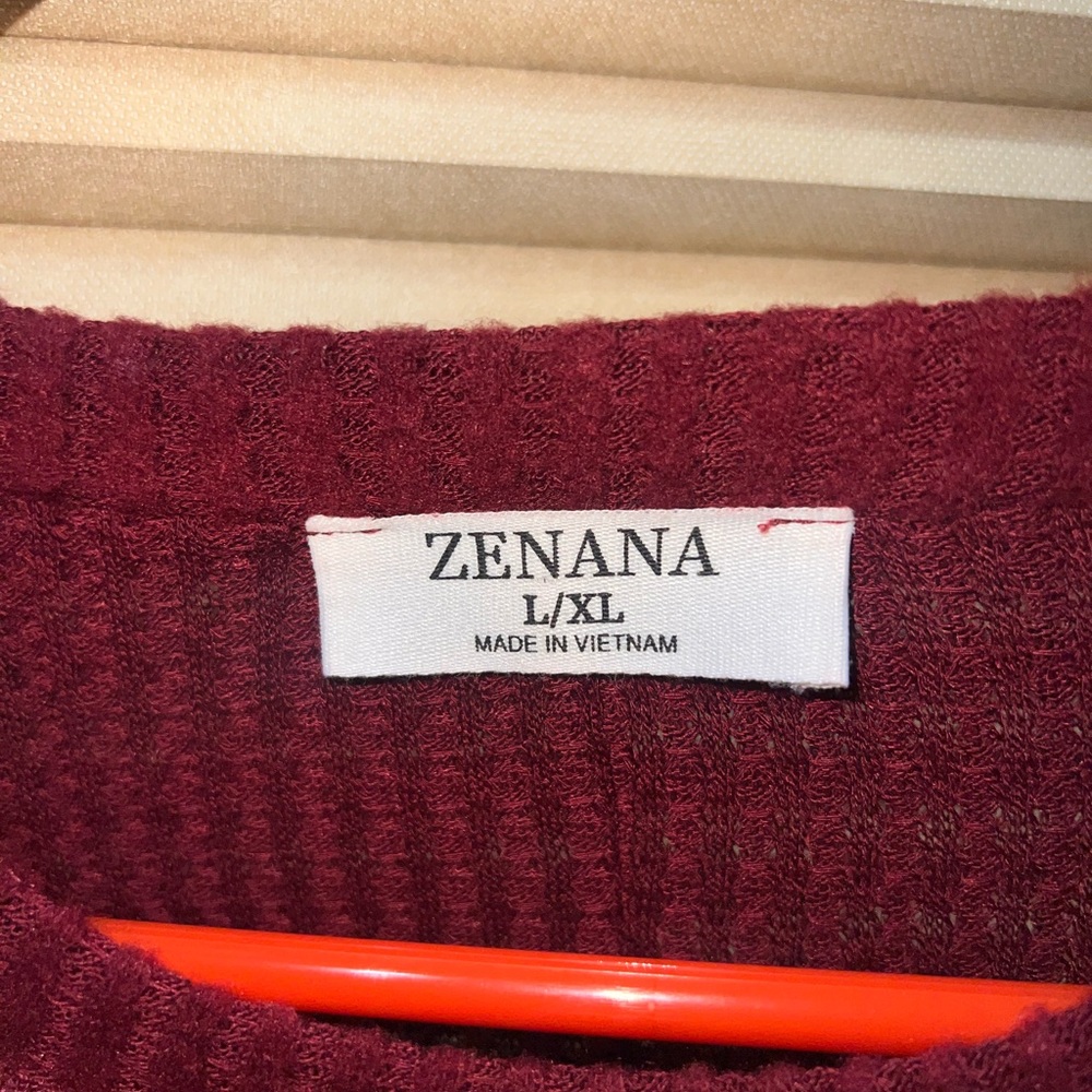 Zenana L/XL waffle knit sweater with exposed seams